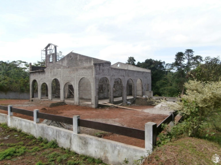 Ιερός Ναός Αγίου Χαραλάμπους Sangmelima