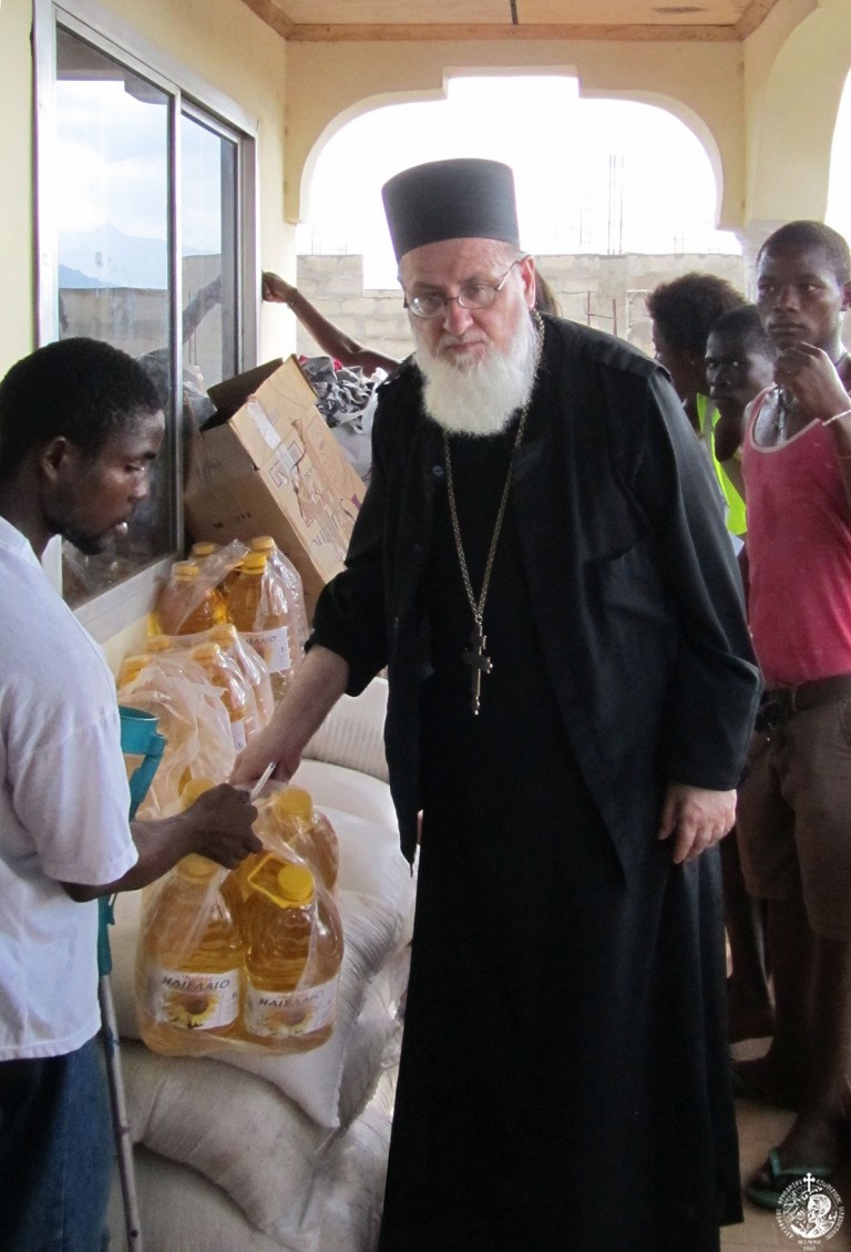 Support the shipment of humanitarian aid to Sierra Leone : Help the Mission of Fr Themi Adams