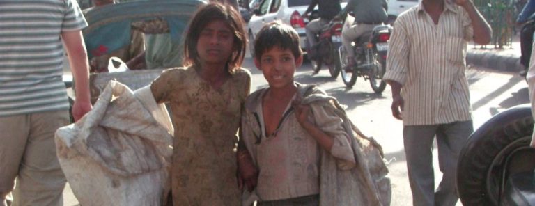 Παιδιά στους δρόμους της Καλκούτας