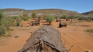 Εκκλησία-χορτοκαλύβη στη Μαδαγασκάρη