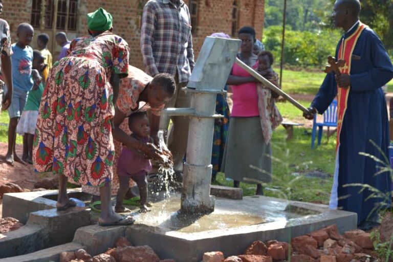 Ένα νέο πηγάδι στην Τζίντζα
