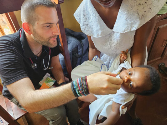 Πώς θα αξιοποιήσετε τις φορολογικές εκπτώσεις για τις δωρεές σας προς την Αδελφότητα