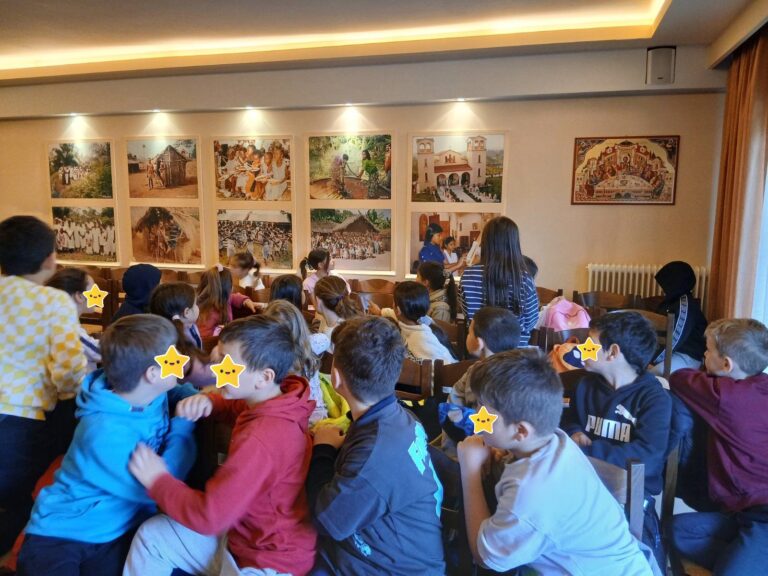 Εκπαιδευτική επίσκεψη μαθητών δημοτικού στην έκθεση Αφρικανικής Τέχνης