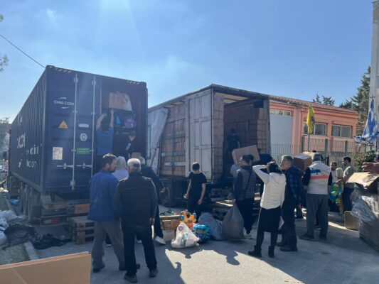 Αναχώρησαν δύο νέα κοντέινερ, καρπός της αγάπης σας