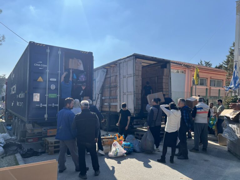 Αναχώρησαν δύο νέα κοντέινερ, καρπός της αγάπης σας